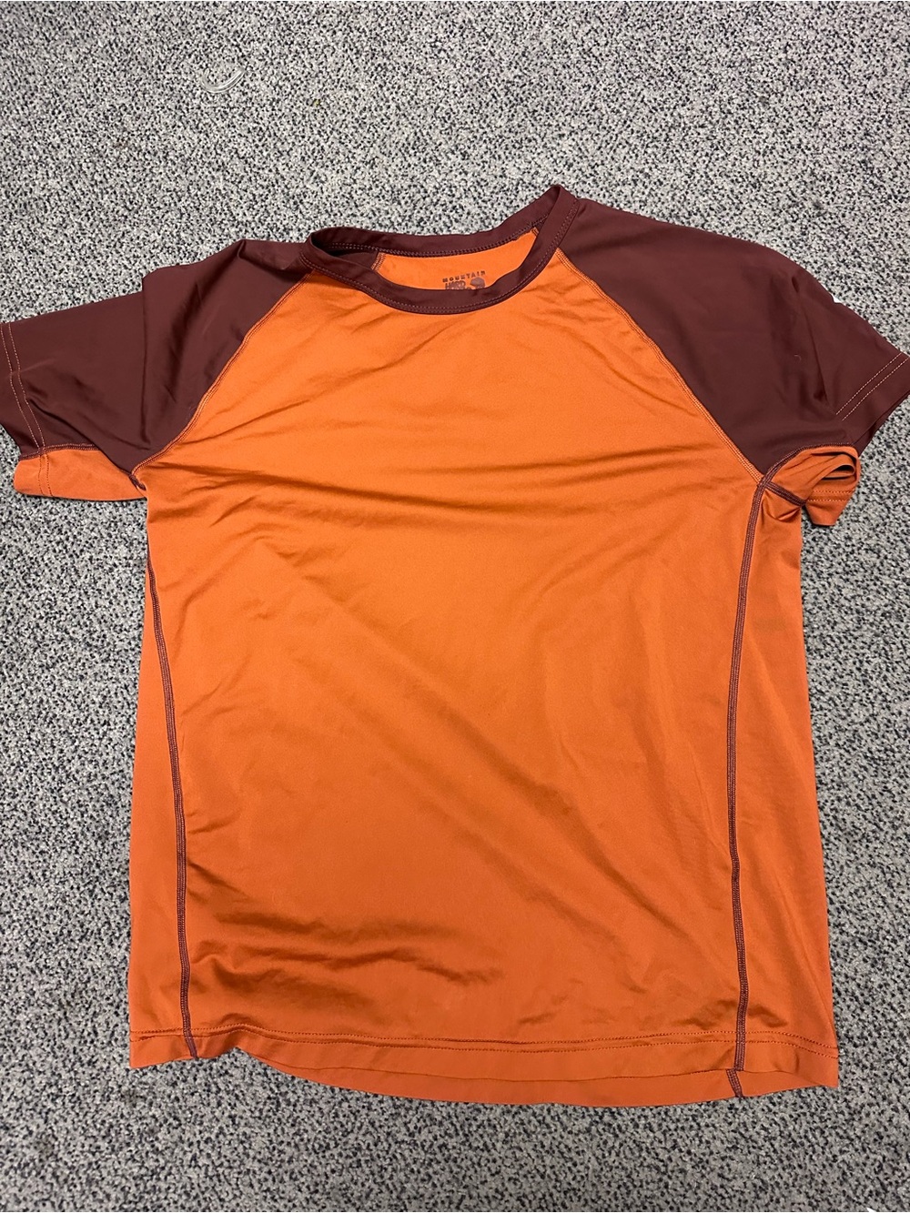 Mountain Hardwear Orange Justo Trek Performance athletic Short Sleeve shirt